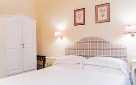 Casa Uffizi XIII Century Tower House Boutique Hotel